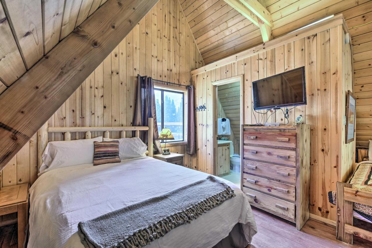 Ski-Inandski-Out Red River Cabin With Mtn Views! Exterior foto